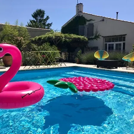 Maison Adorable, Avec Piscine, 15 Mn La Rochelle Prázdninový dům
